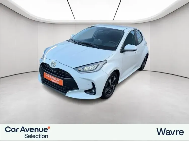 Toyota Yaris white d'occasion