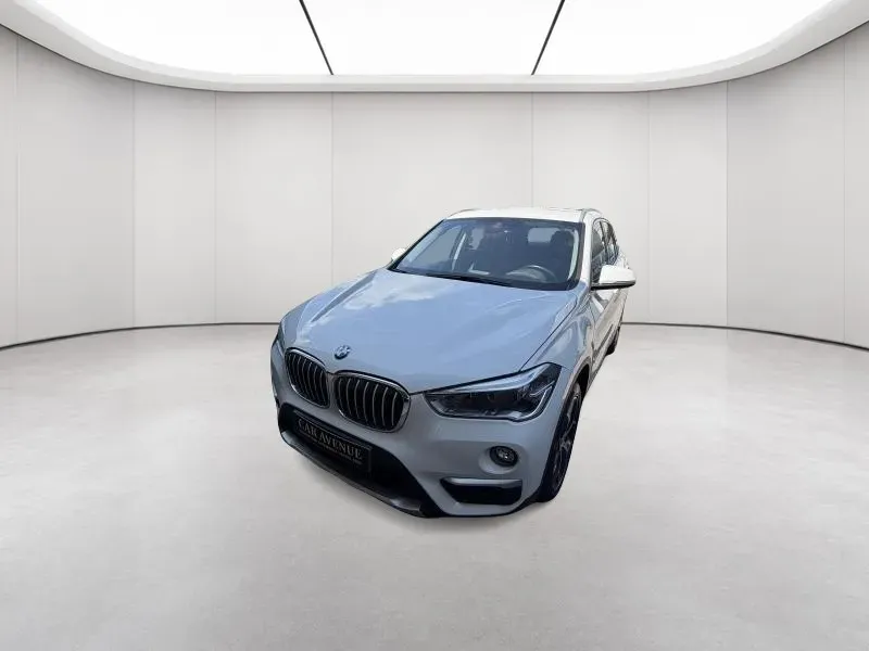 BMW Serie X X1 white d'occasion