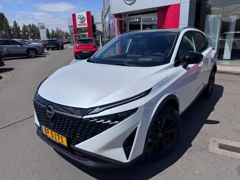 Nissan Qashqai white neuf