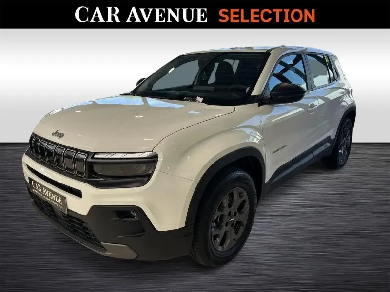 Jeep Avenger white d'occasion