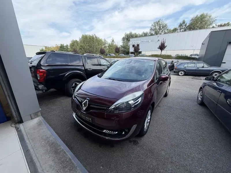 Renault Scenic burgundy d'occasion