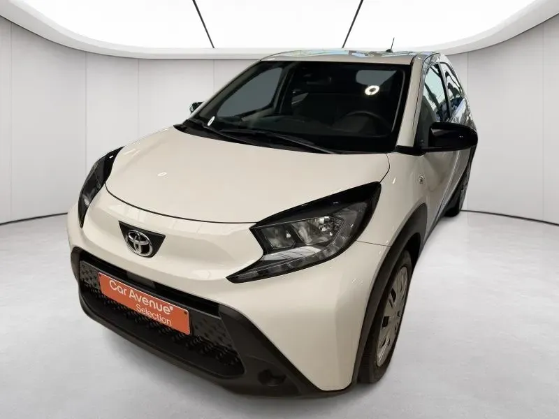 Toyota Aygo X white d'occasion