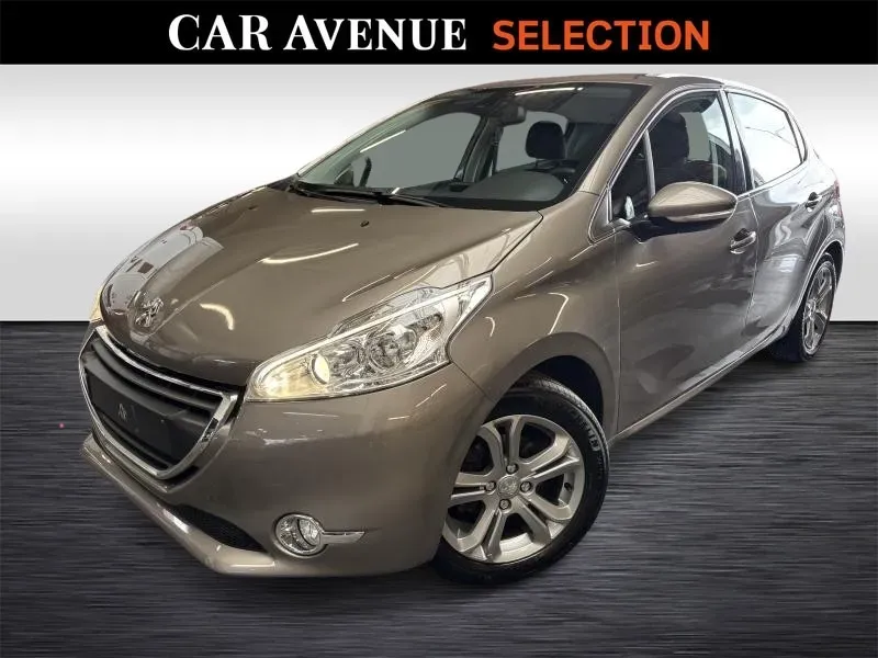 Peugeot 208 grey d'occasion