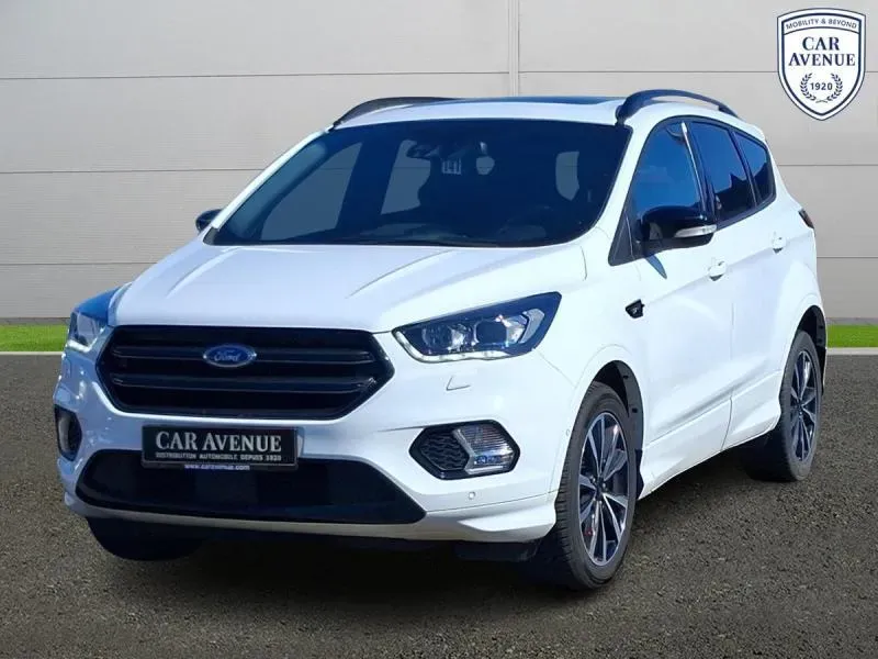 Ford Kuga white d'occasion